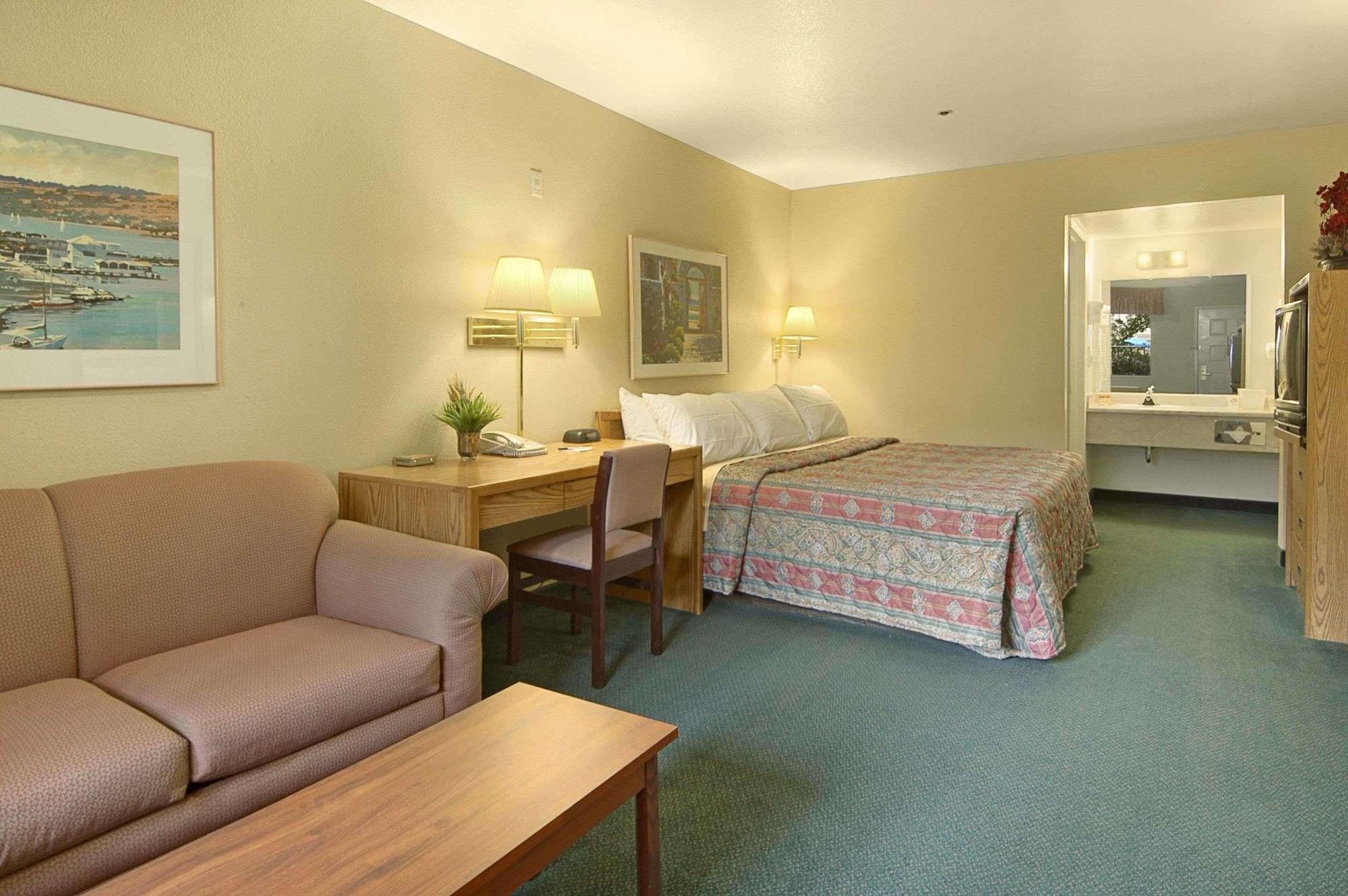 Days Inn By Wyndham San Jose Airport Milpitas Eksteriør bilde